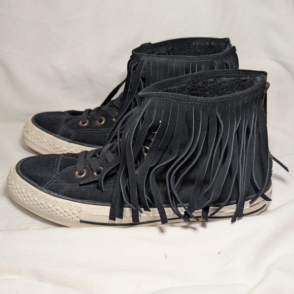 Converse High Top Chuck Taylor Fringe Black Suede Women Sz 8 - Picture 1 of 8